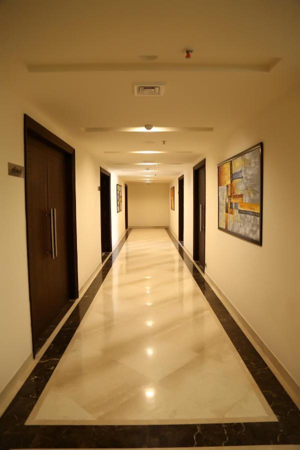 Hotel Imperia Suites Jalandhar Bagian luar foto