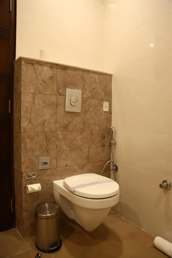 Hotel Imperia Suites Jalandhar Bagian luar foto