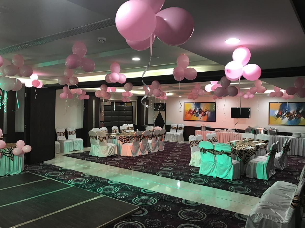Hotel Imperia Suites Jalandhar Bagian luar foto