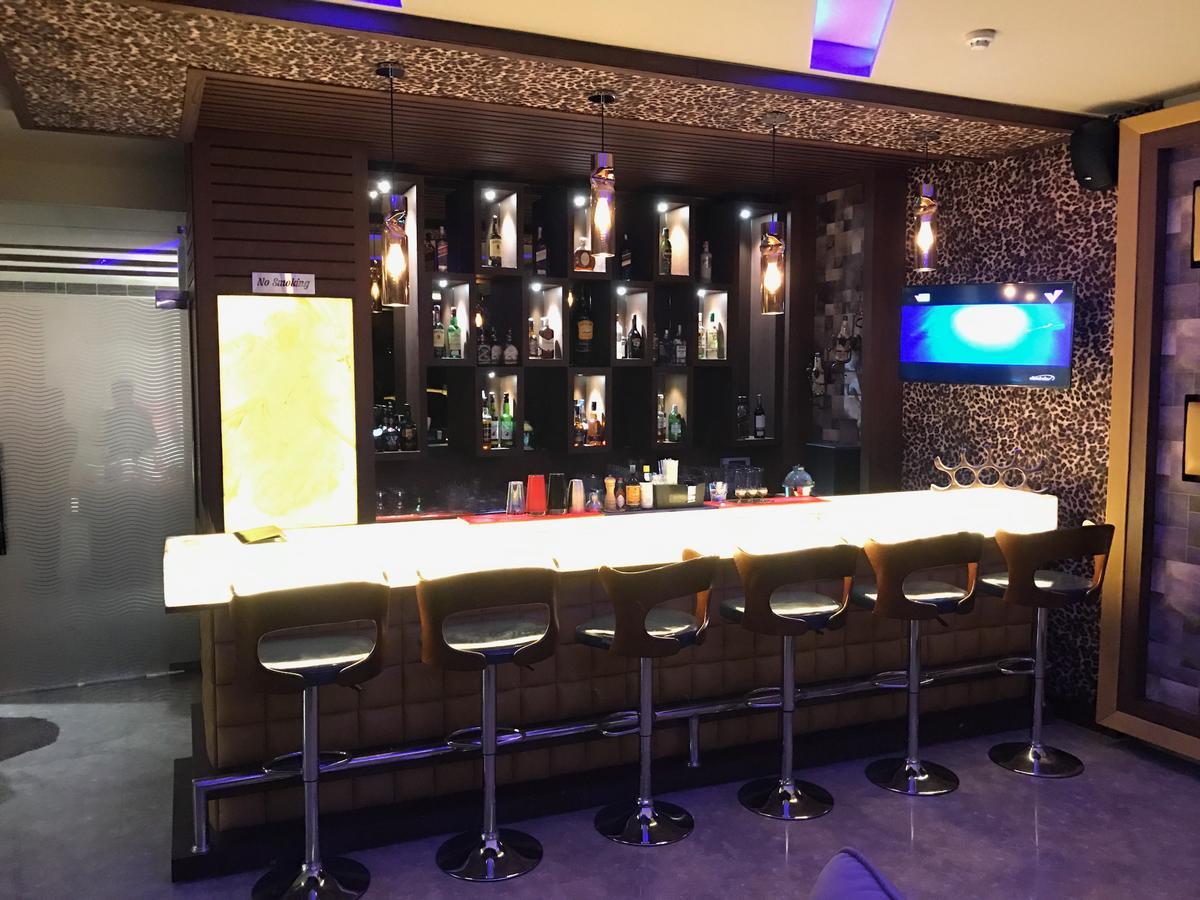 Hotel Imperia Suites Jalandhar Bagian luar foto